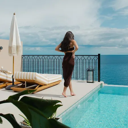 Apartmanhotel Sewelo - Beachfront Boutique Szkinária
