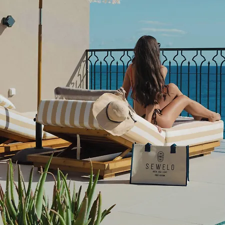 Sewelo - Beachfront Boutique Apart-hotel